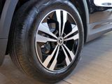 MERCEDES-BENZ GLA 180 d PROGRESSIVE NIGHT SPUR AHK 360 PDC