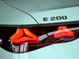 MERCEDES-BENZ E 200 , AVANTGARDE SPUR PANO KAMERA PDC SHZ