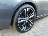 MERCEDES-BENZ C 220 d T //  AVANTGARDE MEMO AHK DISTR KAMERA