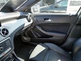 MERCEDES-BENZ GLA 250  AMG PANO PDC SHD SHZ