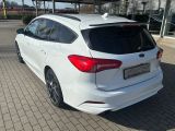 FORD Focus Turnier ST LED/KeyLess/Navi/Winter/RFK/APP