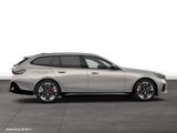 BMW 550e xDrive Touring