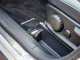 MERCEDES-BENZ GLA 200 AMG NIGHT SPUR DISTR PANO AHK 360 PDC