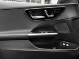 MERCEDES-BENZ C 300 e T // AVANTGARDE SPUR STANDH AHK KAMERA