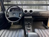 MERCEDES-BENZ 230 TE (S123)
