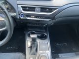 LEXUS UX 250h STYLE SHZ+KAMERA+PDC+LED+DAB+CARPLAY+18"