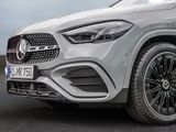 MERCEDES-BENZ GLA 200 AMG NIGHT SPUR DISTR PANO AHK 360 PDC