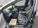 TOYOTA Yaris STYLE*CARPLAY*SHZ*HUD*PDC 15J-GARANTIE*