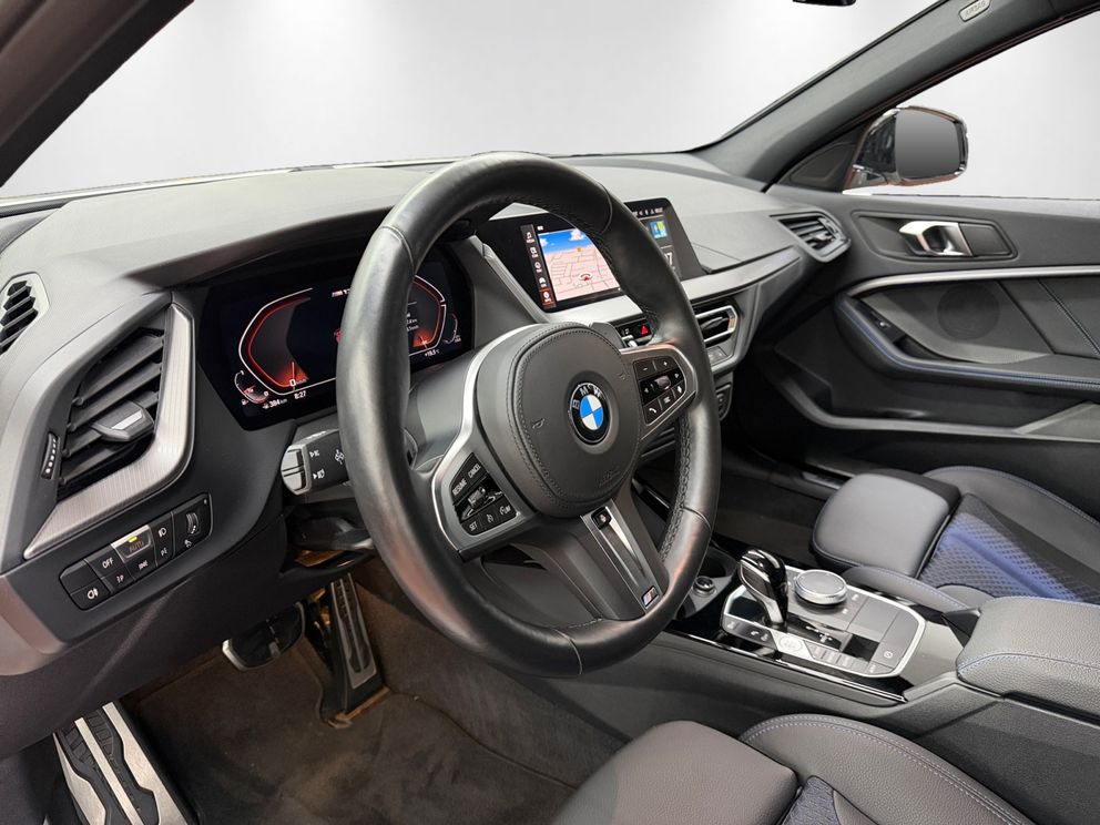 BMW M135 i xDrive M Sport LED+SHZ+Navi+Shadow-Line