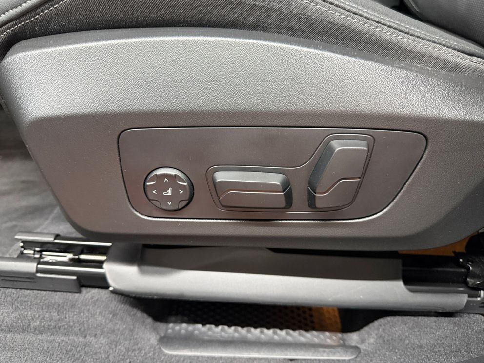 BMW X1 sDrive20i xLine AHK+Memoy+Adapt.LED+SHZ+H&K