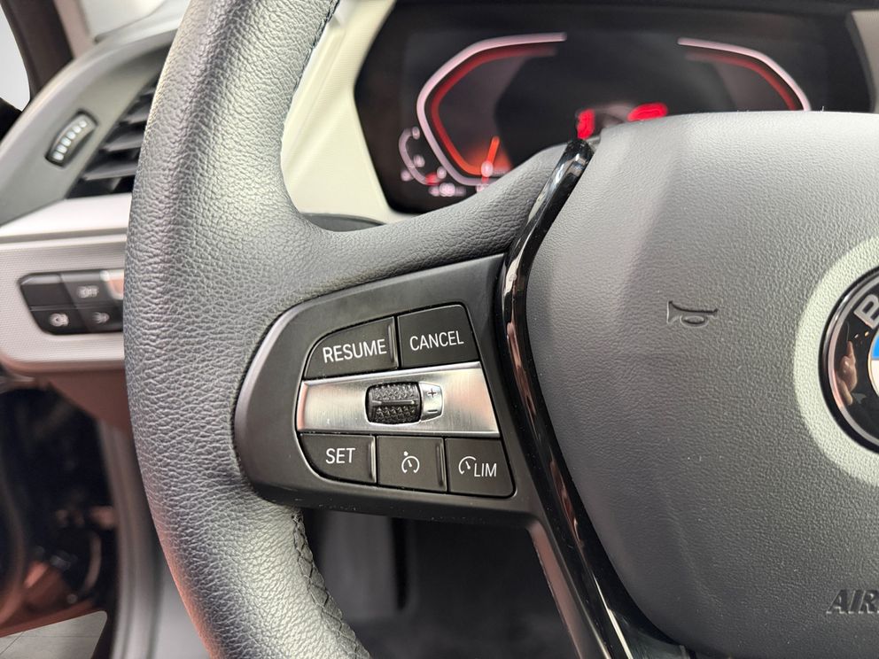 BMW 118 i-Automatik+Advantage+LM+PDC+SZH+LED