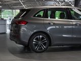 MERCEDES-BENZ B 180 d PREMIUM PROGRESSIVE AHK KAMERA PANO SPUR