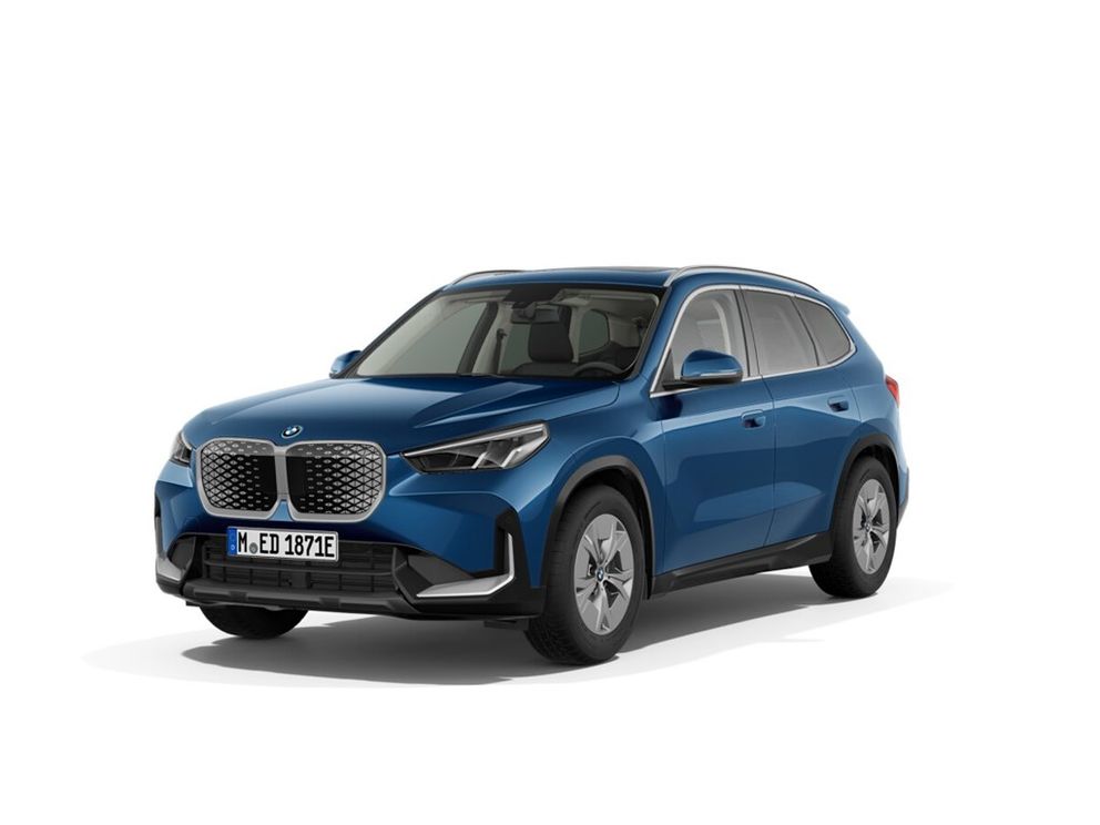 BMW iX1 xDrive30 Adp.LED ACC Pano AHK Harman/Kardon