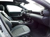 MERCEDES-BENZ A 180 d KAMERA PANO SPUR PDC SHD SHZ