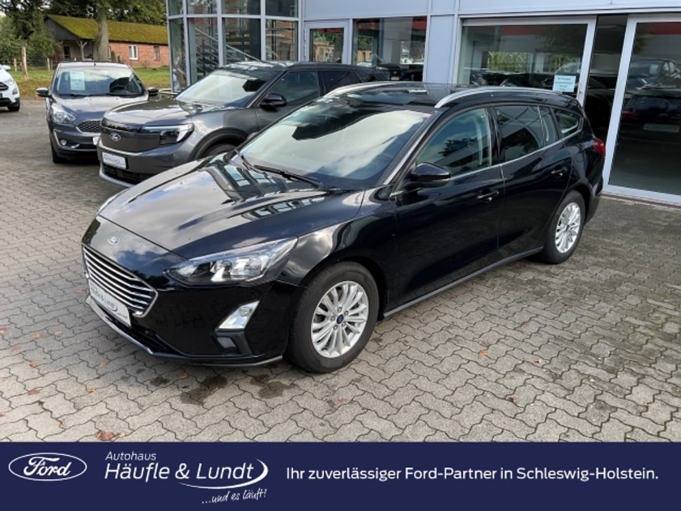 FORD Focus Turnier Titanium AHK LED El. Heckklappe ACC