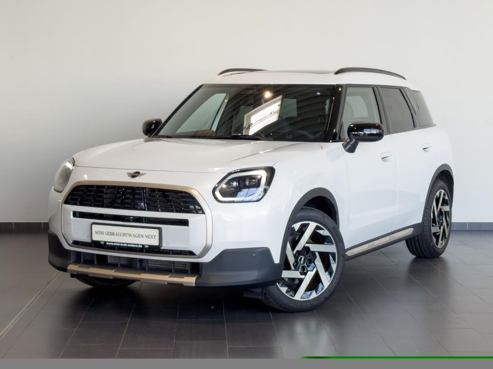 MINI Countryman C Favoured Trim H&K+Pano+Memory+Navi