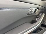 BMW 330 e Touring M Sport AHK+SHZ+LED+HIFI DW 0,5%