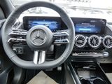 MERCEDES-BENZ GLA 200 d AMG NIGHT SPUR PANO AHK KAMERA PDC