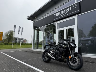 TRIUMPH Street Triple 765 RS Shift-Assist+Öhlins-?Aktion