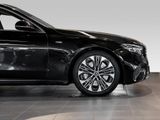 MERCEDES-BENZ E 300 de 4MATIC T-Modell mit EQ Hybrid Technologie