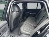 BMW 330 dA xDrive M-Sport Ad. LED Panorama ACC HiFi