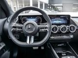 MERCEDES-BENZ GLA 200 AMG NIGHT SPUR DISTR PANO AHK 360 PDC