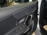 MERCEDES-BENZ A 180 NIGHT PROGRESSIVE MULTI KAMERA PANO SPUR