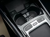 MERCEDES-BENZ GLA 250 e , AMG Navi LED Pano Kamera Spur PDC