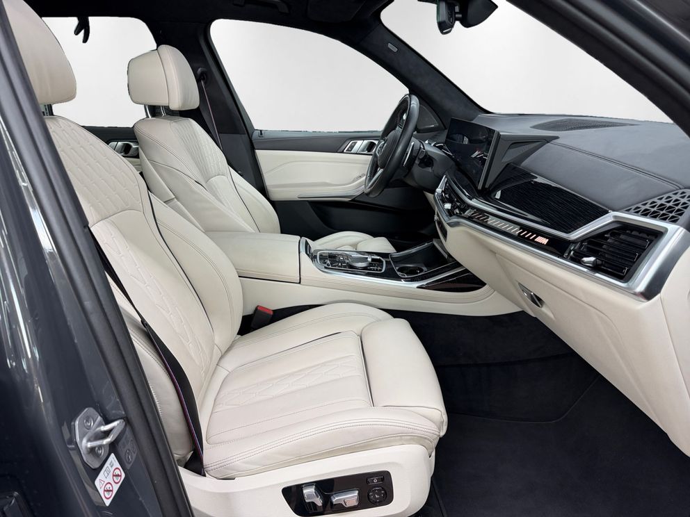 BMW X7 M60 i xDrive M Sport Pano+H&K+AppleCarPlay