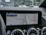 MERCEDES-BENZ GLA 200 d // AMG Navi LED Distr Spur PDC AHK