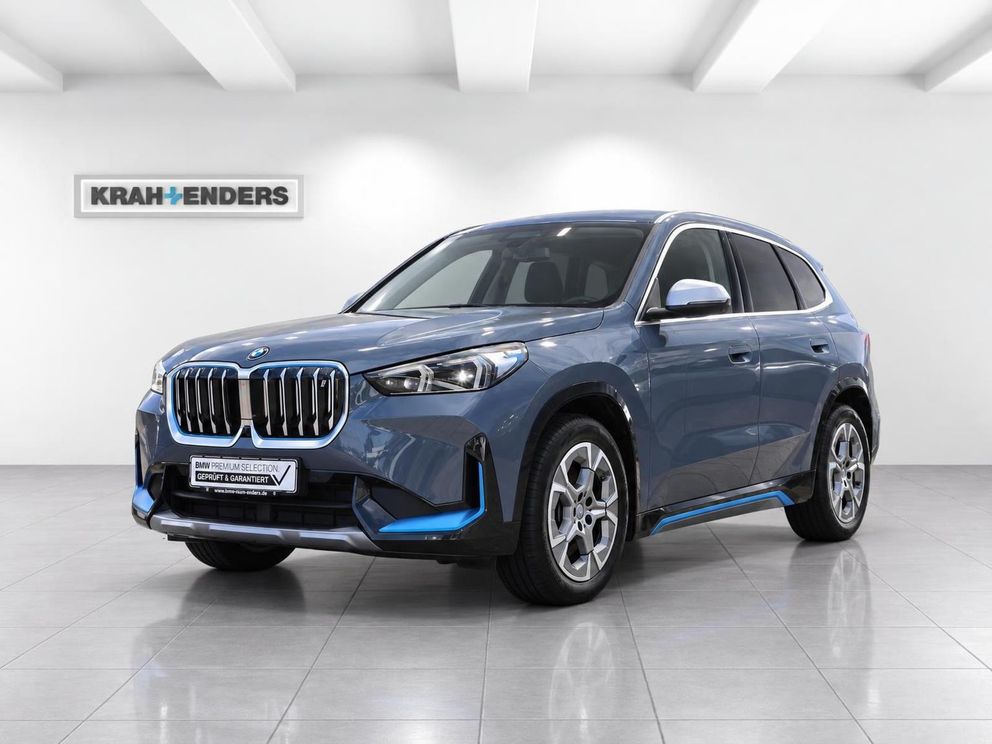 BMW iX1 30exDrivexLine+Navi+HUD+360 Kamera+Leder+PDC
