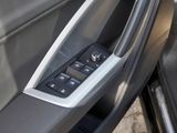 AUDI Q3 40 2.0 TDI quattro advanced  Navi LED PDC SHZ