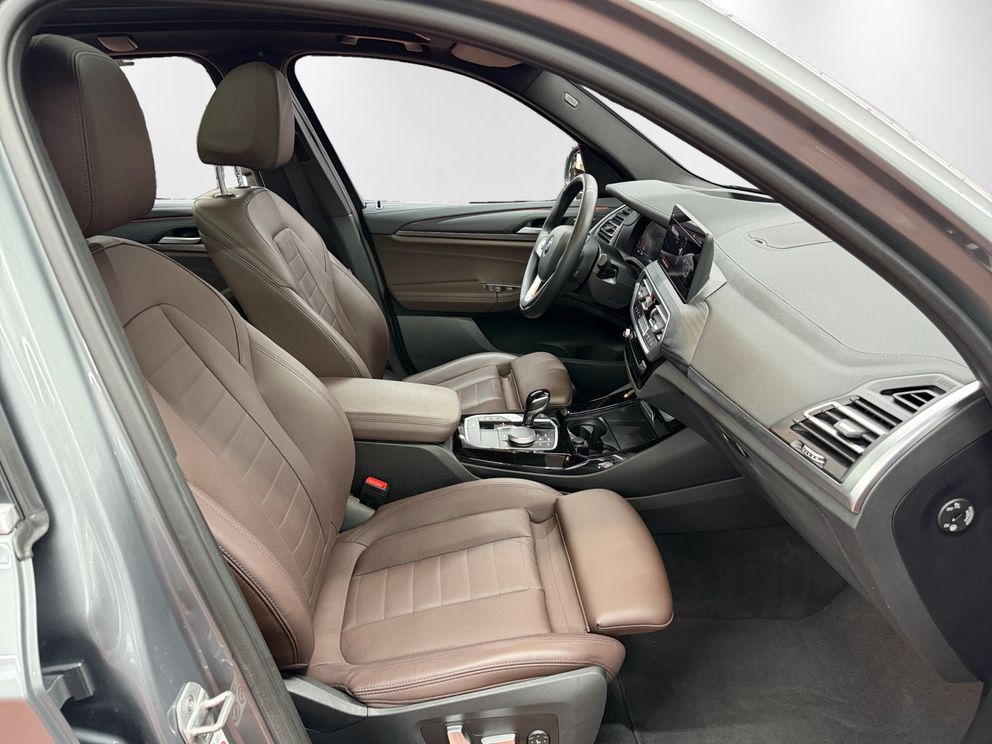 BMW X3 xDrive30i Laserlicht+Pano+HUD+AppleCarplay