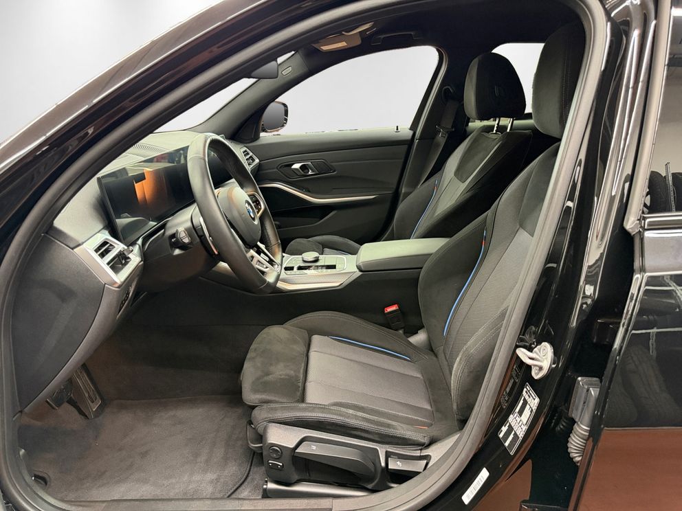 BMW 320 d Touring M Sport+AHK Preisvorteil 31.310 € zur UPE