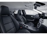 MERCEDES-BENZ GLA 180 360 KAMERA PDC SHZ