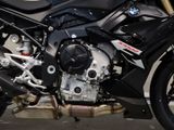 BMW S 1000 R DEAL-BOXENSTOP