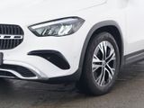 MERCEDES-BENZ GLA 200  PROGRESSIVE AHK KAMERA PANO SPUR PDC