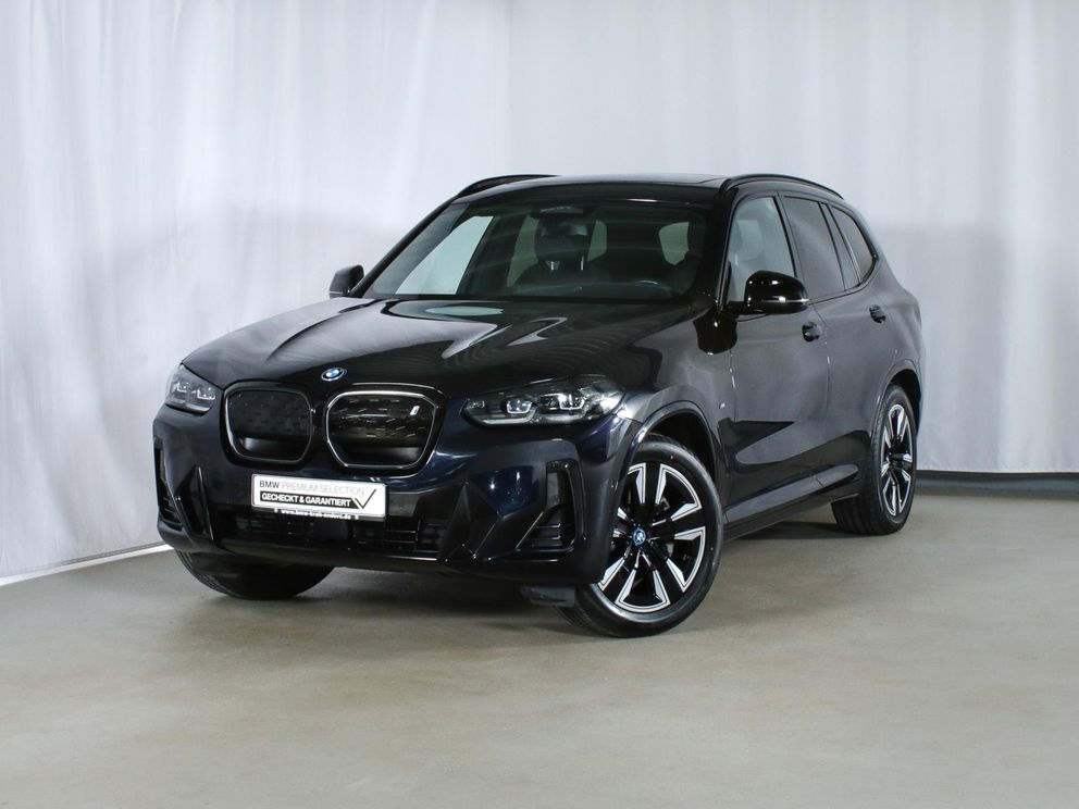 BMW iX3 adaptiv-LED ACC Kamera Sportsitz Alarmanlage