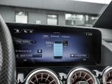 MERCEDES-BENZ EQA 300 4M , NIGHT SPUR PANO STANDH AHK KAMERA