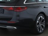MERCEDES-BENZ E 220 T d , AVANTGARDE SPUR PANO AHK KAMERA PDC