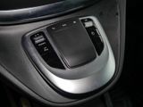 MERCEDES-BENZ EQV 300 PANO KAMERA LED 7SITZER TISCH DISTR PANO