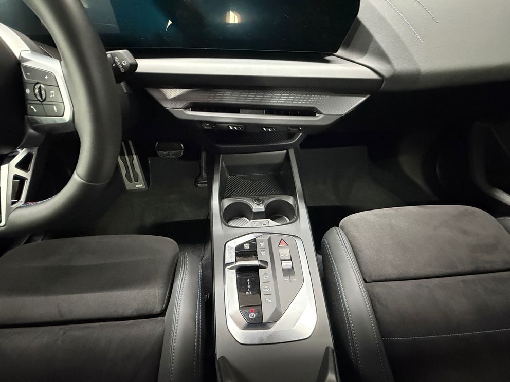 BMW M135 i xDrive M Sport Pro Adapt.LED+HUD+H&K+SHZ