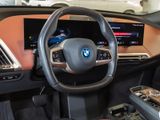 BMW iX M60+AHK+Panorama+Navi+HUD+360Kamera+Leder+eSitze