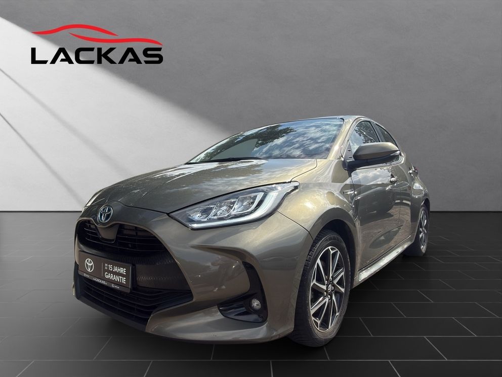 TOYOTA Yaris Hybrid Team D
