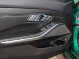 BMW M3 xDrive+Navi+HUD+RFK+Leder+Klimasitze+Laserlicht