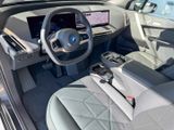 BMW iX 40 xDrive Park-Assistent ACC LenkradHZG Rückfahrkam. 360 Kamera NP.88.670,-