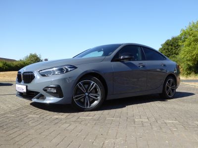 BMW 218 Gran Coupe d Sport Line Navi LED Sitzheizung DAB