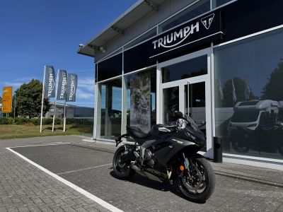 TRIUMPH Daytona 660 1. Hand+A2-möglich