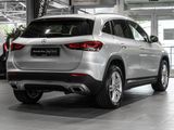 MERCEDES-BENZ GLA 180 d // PROGRESSIVE AHK KAMERA SPUR PDC SHZ