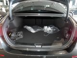 MERCEDES-BENZ E 300 de 4MATIC Limousine mit EQ Hybrid Technologie